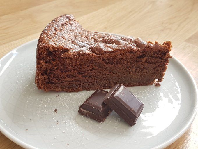 MOELLEUX AU CHOCOLAT AVEC SA CREME ANGALISE